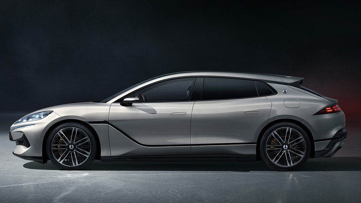 DENZA Z9GT