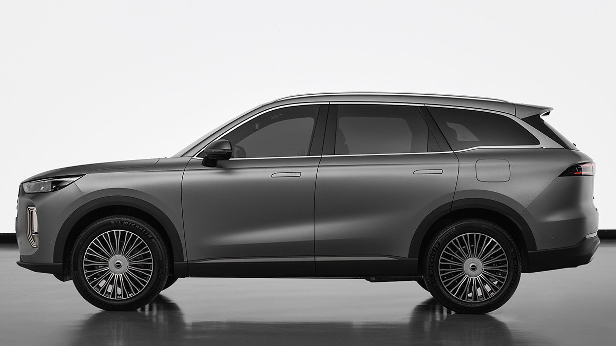 Ebro s900 PHEV 4x4 Luxury