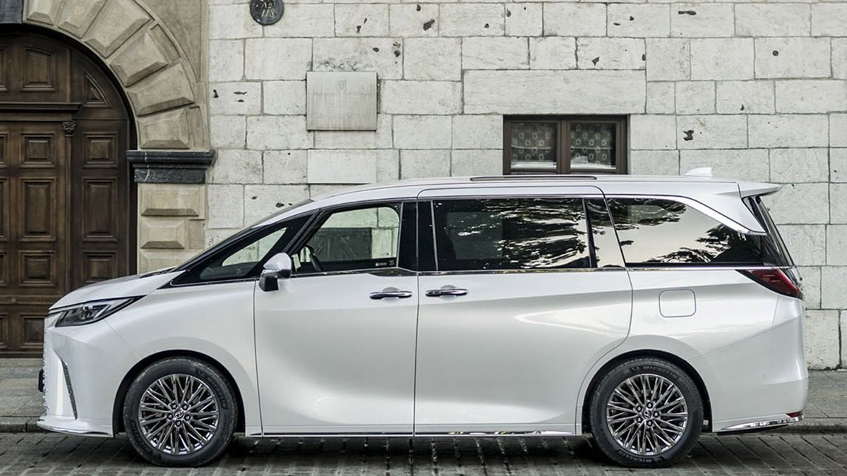 Lexus LM 350h Luxury 4 plazas