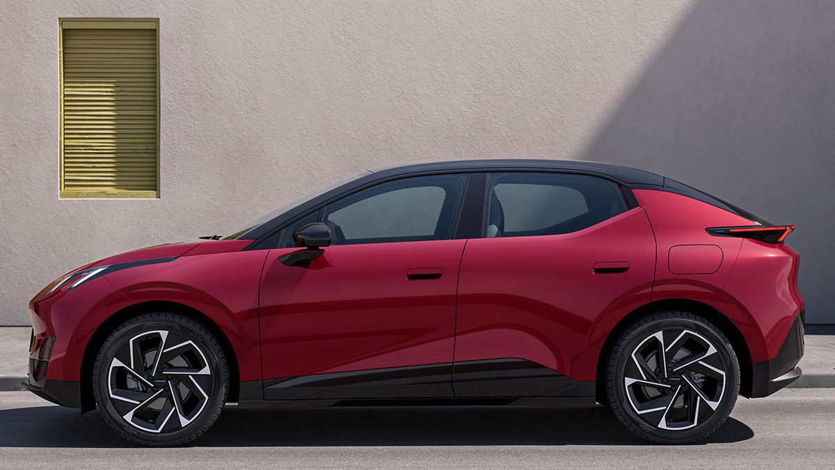 LYNK&CO 02