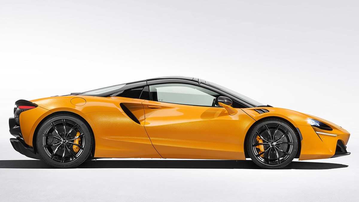 McLaren Artura Spider