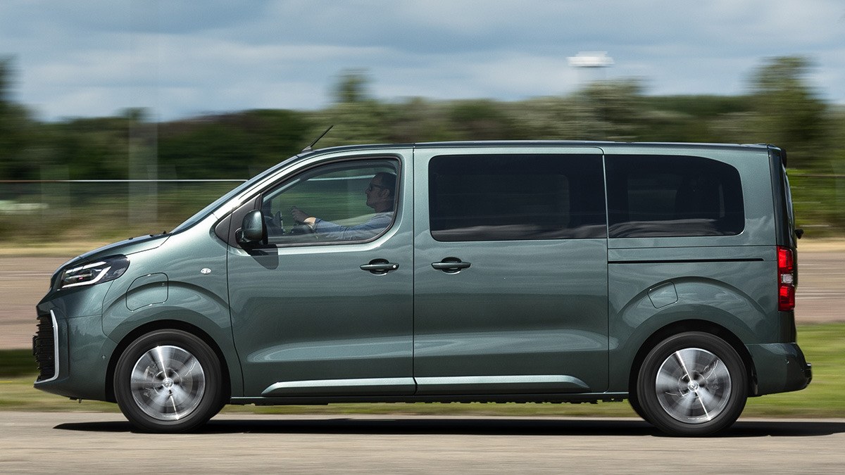 Toyota Proace Verso EV VIP Luxury L1 75 kWh 7 plazas