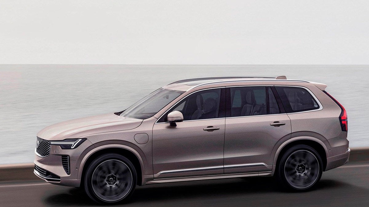 Volvo XC90 B5 AWD Plus